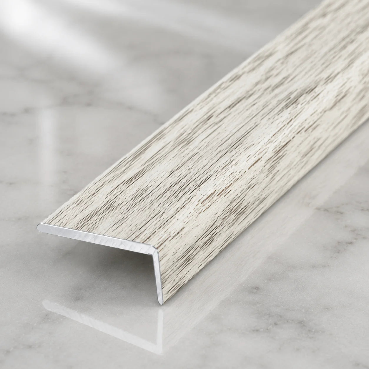25x10mm Self-Adhesive Aluminium Floor Edge Trim Strip Wood Effect Boston Oak